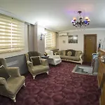 Asmali Pera