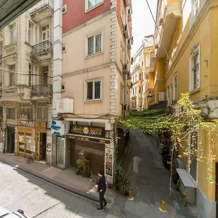 Hotell Asmali Pera 3*