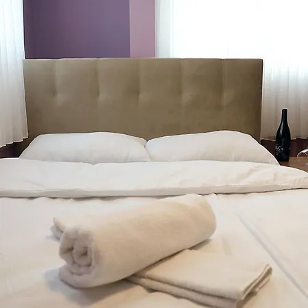 Asmali Pera Hotell 3*