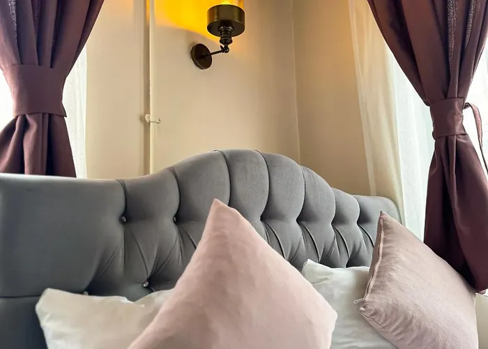 Hotel Asmali Pera 3*